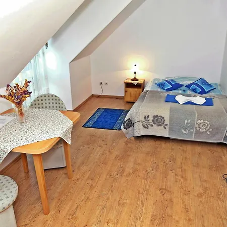Dworek Sloneczko Farm stay