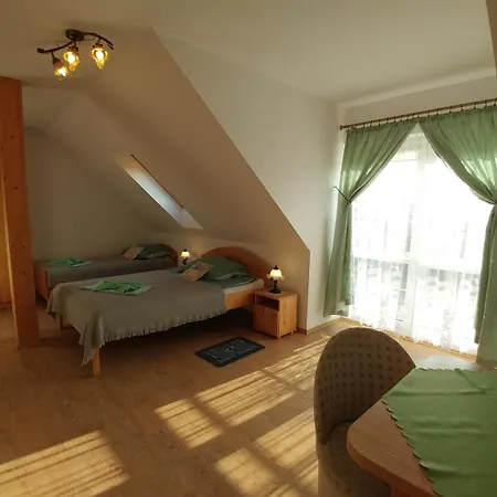 Dworek Sloneczko Farm stay *